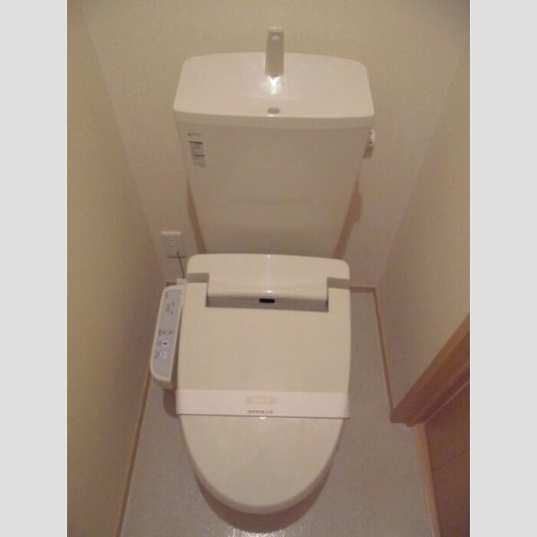 ヴァンフレイス早稲田303号室 温水洗浄暖房便座