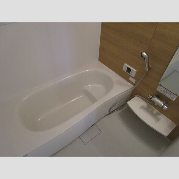 クイーンズ武蔵小杉　EAST103号室 同建物別部屋の参考画像