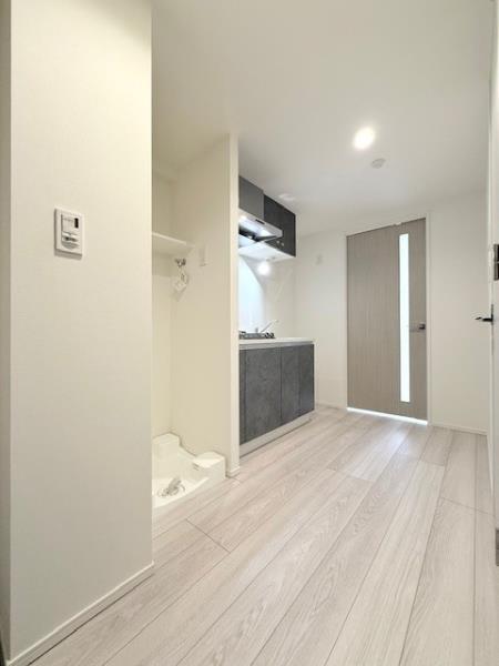 エレミ本蓮沼1階 リビング