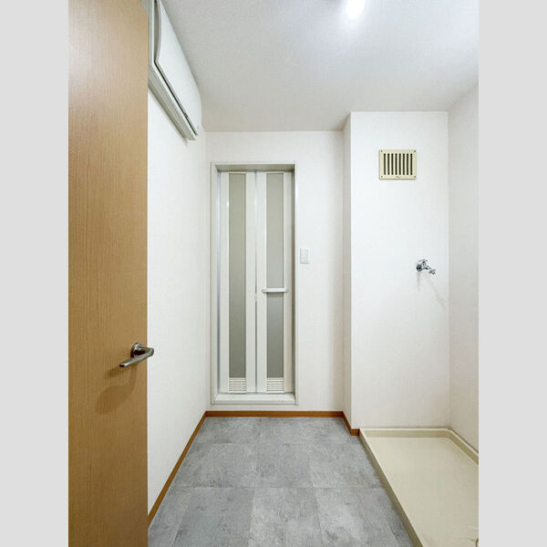 ウエストシティ　Ⅴ/ⅥⅥ302号室 洗面