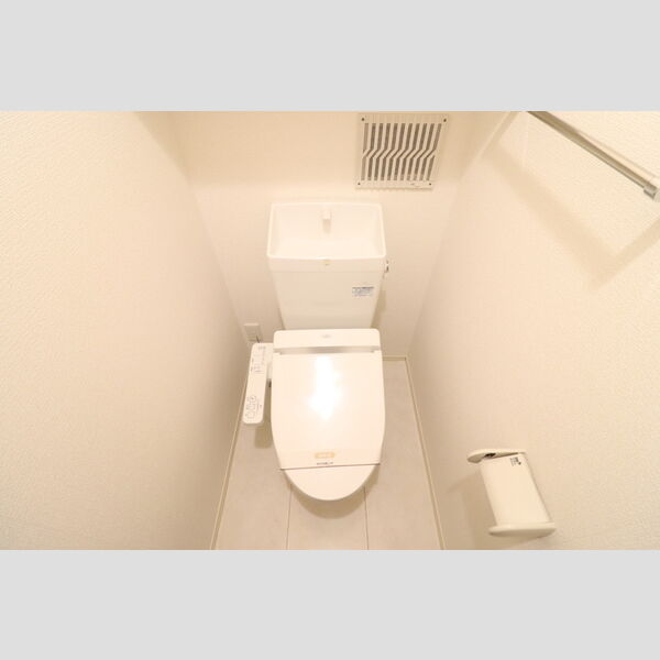 ベルクレスト　Ⅰ201号室 温水洗浄暖房便座