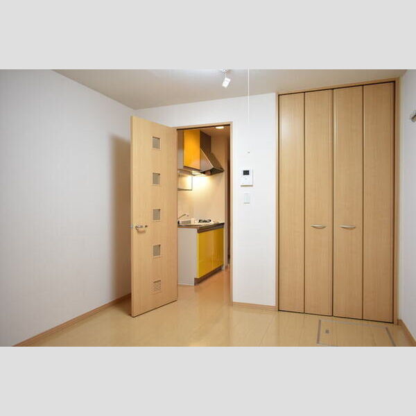 メゾンベール103号室 リビング