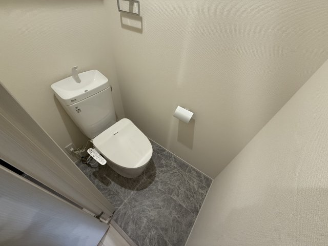 Ｍｉｌｅｓｔｏｎｅ　Ｓａｓａｚｕｋａ0302号室 トイレ