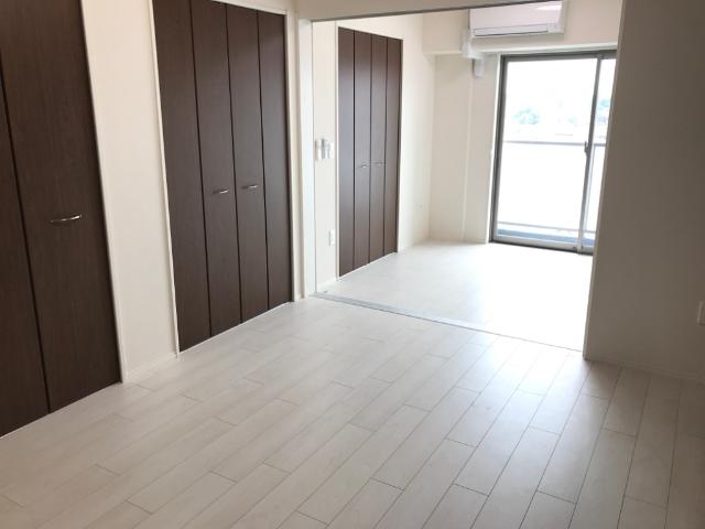 ミカーサ八木町1001号室 リビング