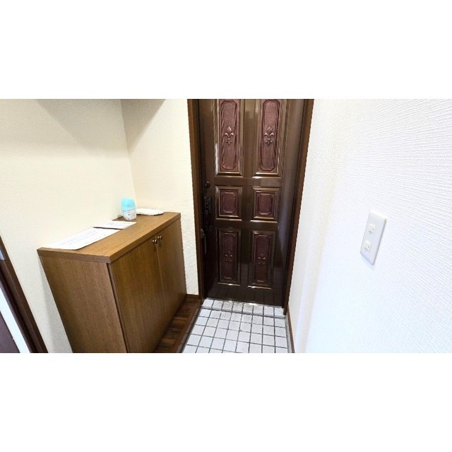 イイダコーポ 玄関