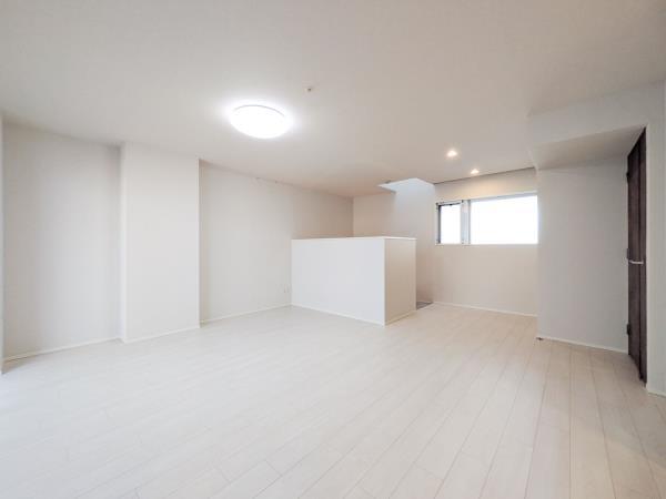 Ｂｒｉｌｌｉａ　ｉｓｔ　東雲キャナルコート4階 リビング