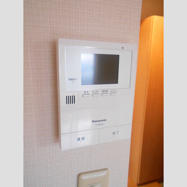 サンウィングW インターフォンはモニター付きです