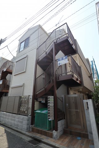 ベイルーム六浦Ｂ棟102号室 外観