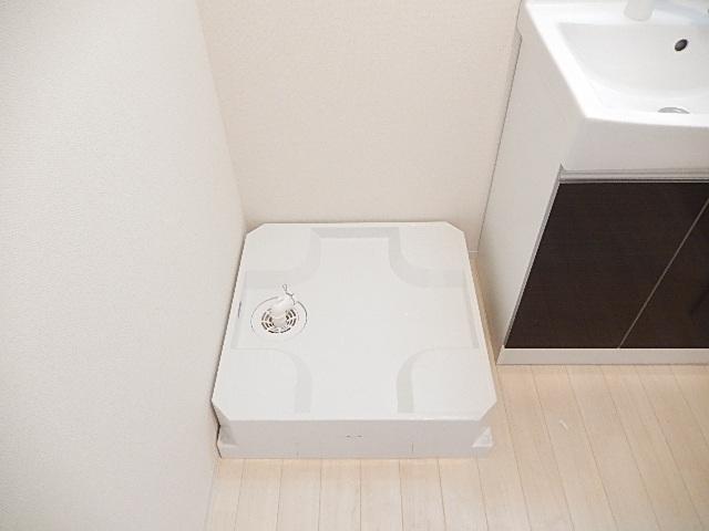 リーオイスラ 室内洗濯機置場