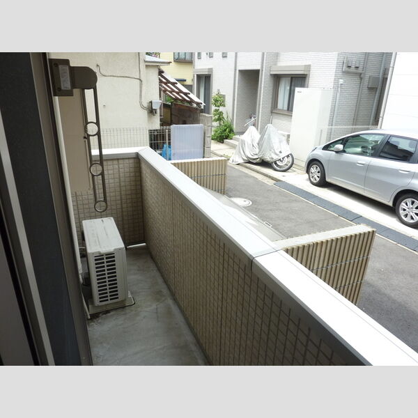 ジュネス西小山101号室 バルコニー