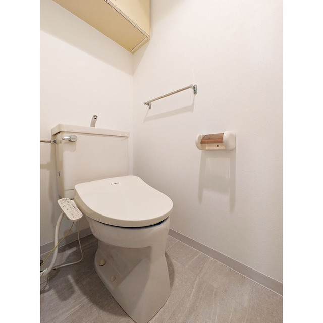 ステラレジデンス横浜415号室 トイレ