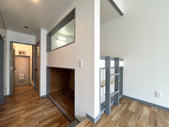 アルール平塚 同物件・別部屋画像　左右反転タイプ