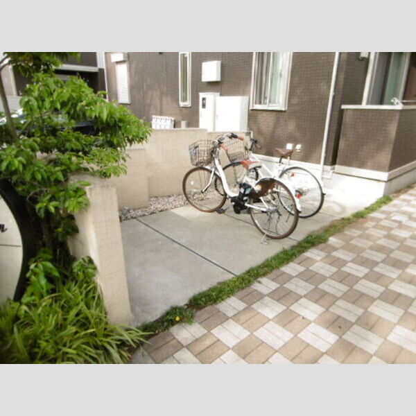 プランドール 自転車駐輪場