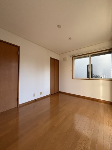 ガーデンホームズ0101号室 リビング