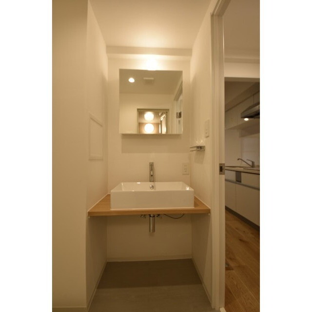 グランパセオ代々木上原B103号室 内観