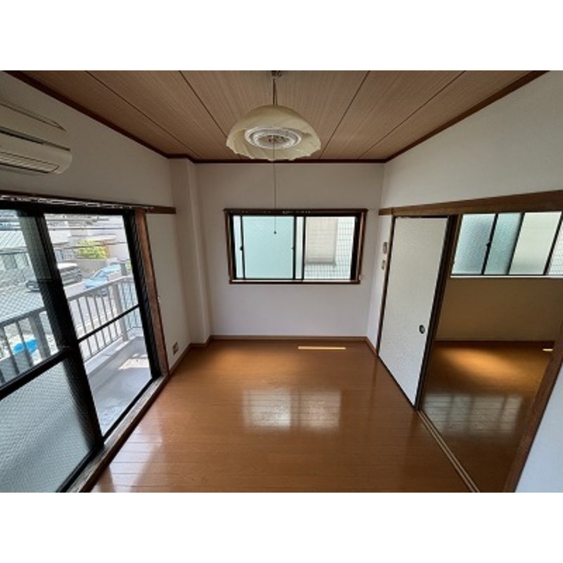 ロンド小松川2階 洋室