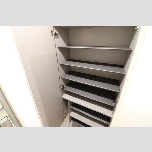 トロイメライ303号室 シューズボックス