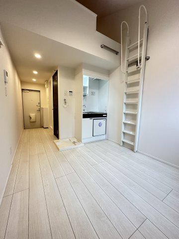 ヒルズ横浜山手 リビング