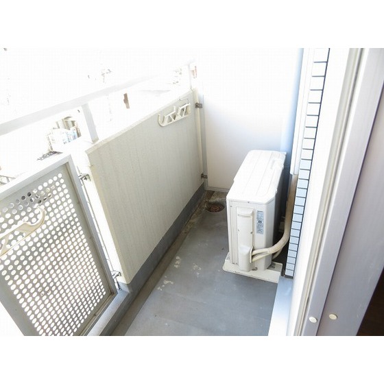 エレガンス綾瀬６0304号室 バルコニー