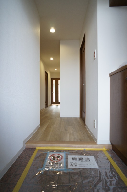 T’s garden横浜岸根公園3階 玄関