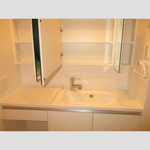 ポム・アール106号室 洗髪洗面化粧台