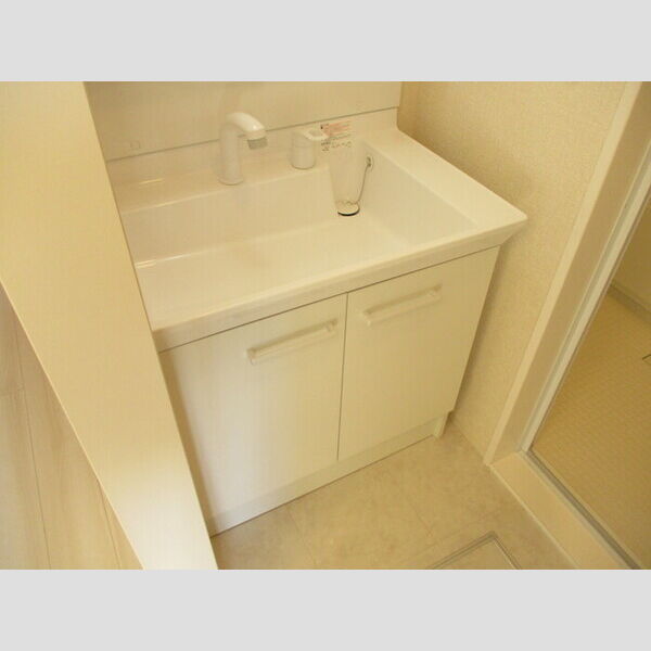 セントーリア202号室 202