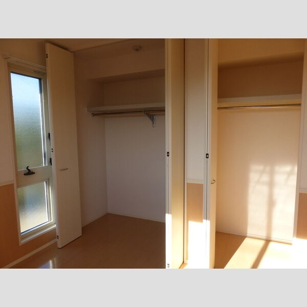 シャトレーウエスト明神206号室 クローゼット