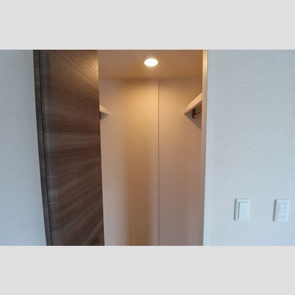 Ferro　Pino クローゼット