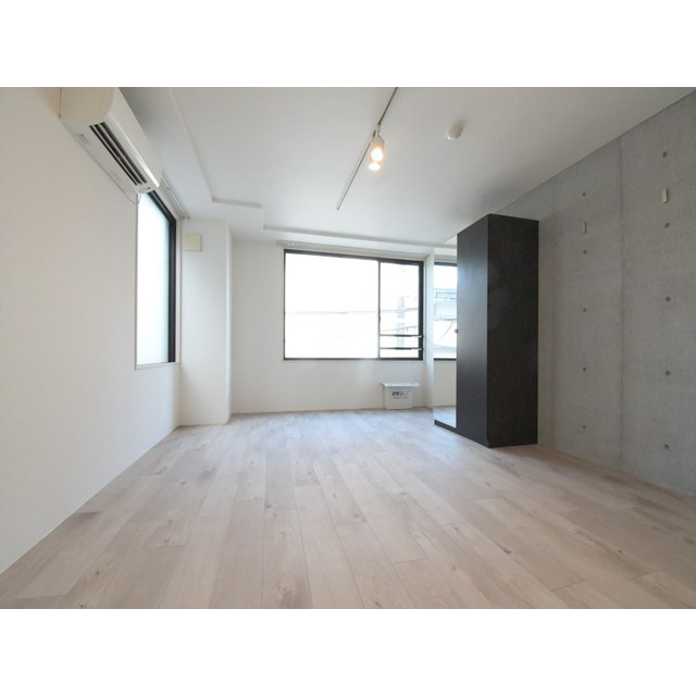 ＡＬＥＲＯ市谷台町0201号室 同建物別部屋の参考画像