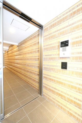 PREMIUM CUBE 東中野5階 外観