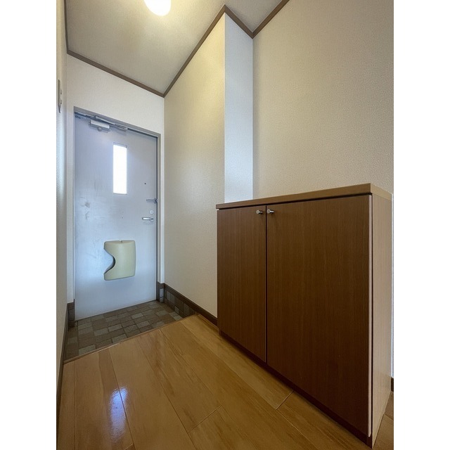 ジュネス広貴103号室 玄関