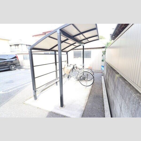 マスカレード 駐輪場