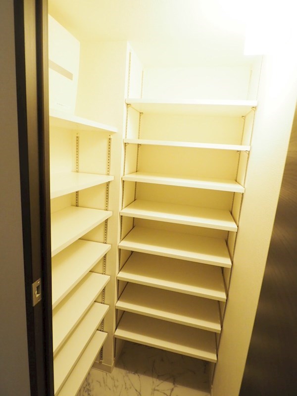 レジディア笹塚Ⅲ3階 収納