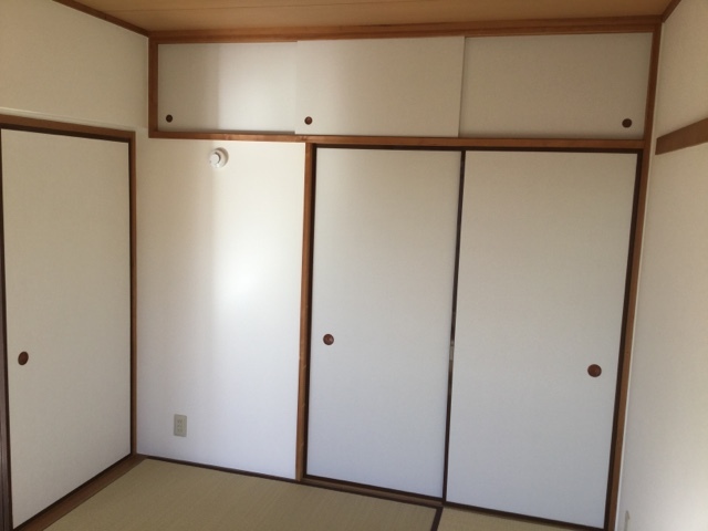 ハチホウマンション・桜丘 収納