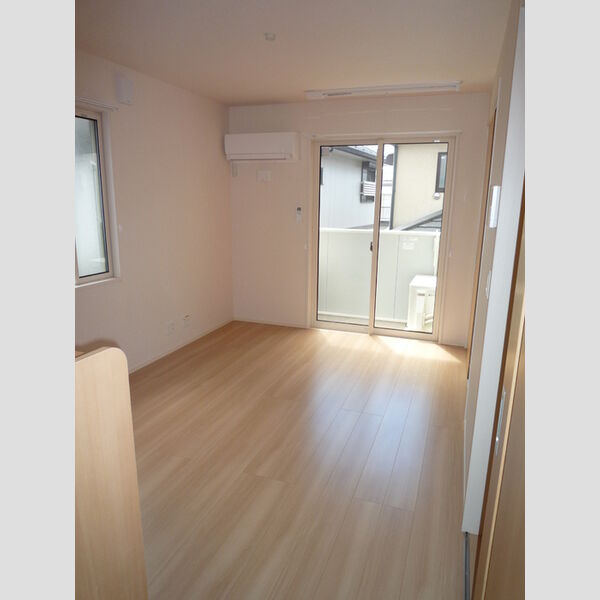 アヴェニール LDK10.9帖