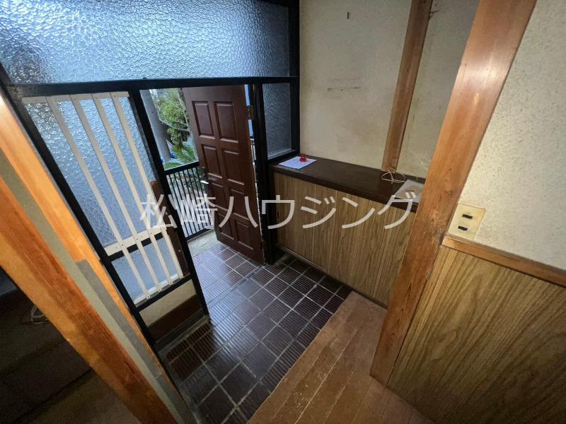 関田戸建てⅡ 玄関