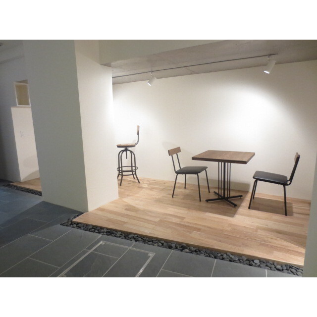 SHELLS COURT2階 エントランス