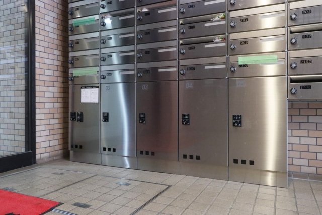 ライオンズマンション御徒町第三2階 宅配BOX