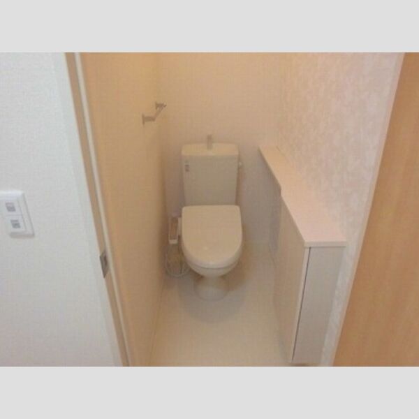 オーキッド・hill ■温水洗浄暖房便座機能付トイレです■