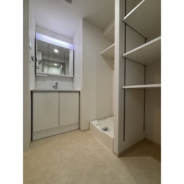 スプランディッド大島804号室 洗面