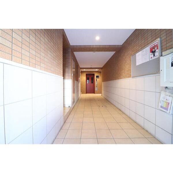 サンウエスト四谷上町204号室 エントランス