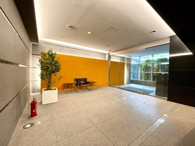 レジディア代官山8階 エントランス