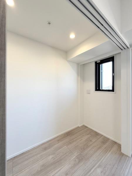 エレミ本蓮沼10階 リビング