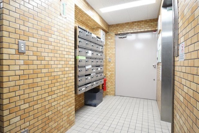 ライオンズマンション三鷹第八7階 エントランス