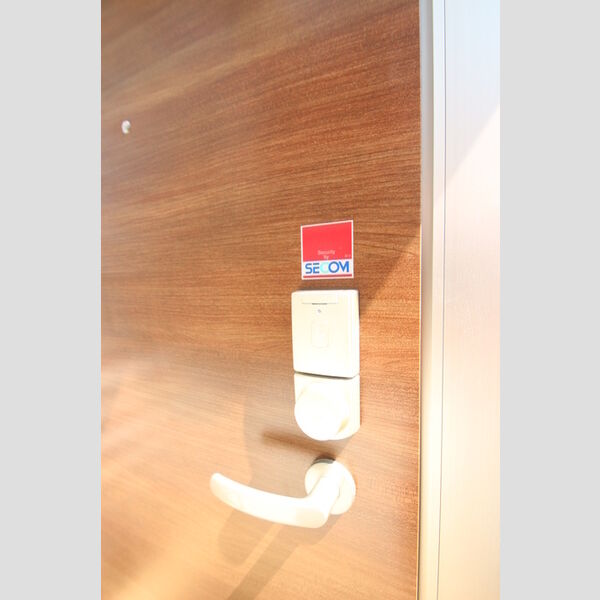 ラッテ222号室 玄関