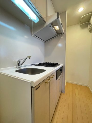サーラ・コモド八幡山ヴェローナ309号室 キッチン