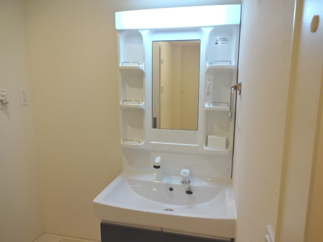 アリュール 洗髪洗面化粧台