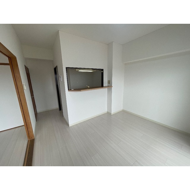 サニーエステート407号室 内観