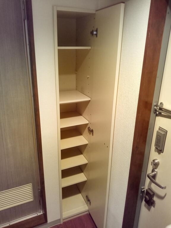 ユタカハイツ相模台 玄関収納で玄関スッキリ！