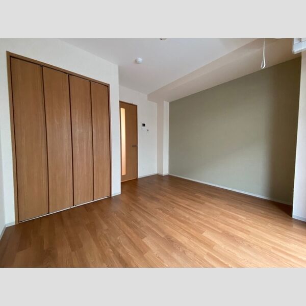SUN RESIDENCE304号室 304号室洋室